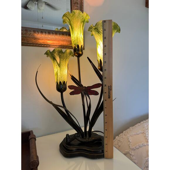 Vintage Dale Tiffany 3-Light Lily Lamp w/ Dragonfly - Picture 10 of 10